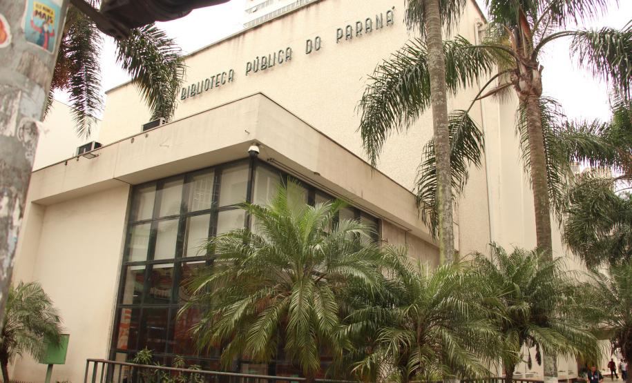 Biblioteca Pública recebe autora portuguesa, novos livros e exposição japonesa em abril