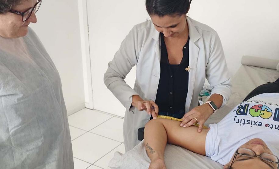 Estado amplia capacitação e implante contraceptivo chega a quase 2 mil mulheres no Paraná