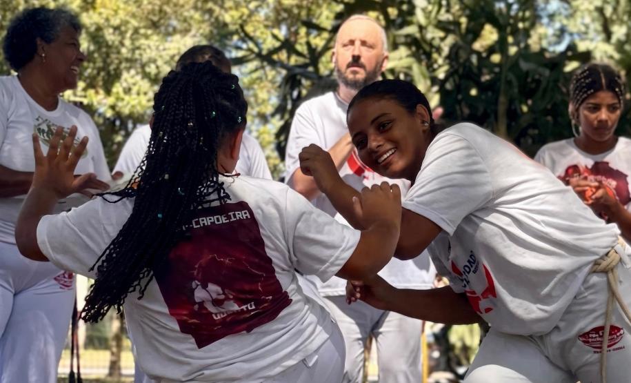 Paraná sedia encontro de jogos femininos de capoeira com atividades culturais e esportivas