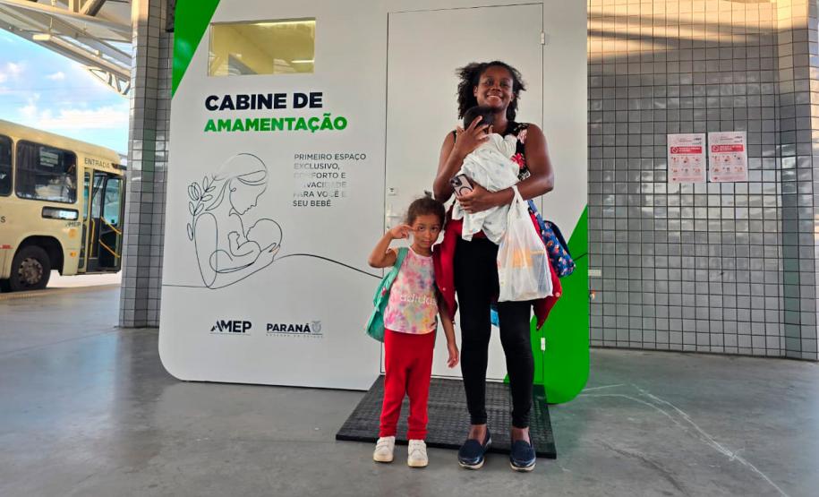 Paraná instala cabine de amamentação em terminal metropolitano e amplia conforto das mães