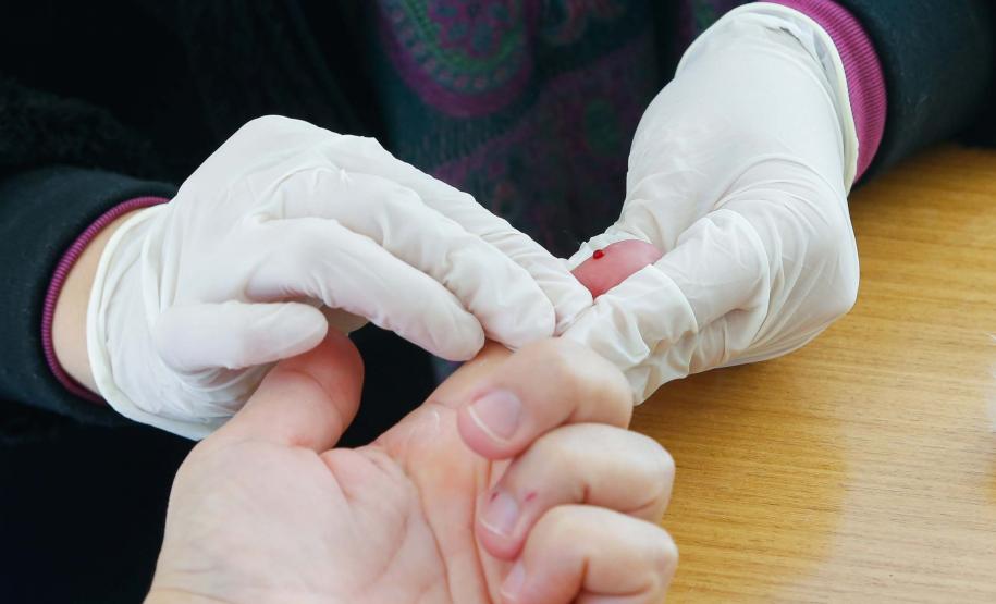 Paraná intensifica testagem para HIV e fortalece linha de cuidado materno-infantil